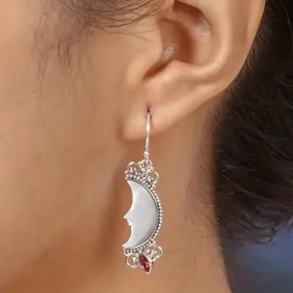 MAN IN THE MOON EARRINGS in White - Picture 2 of 2